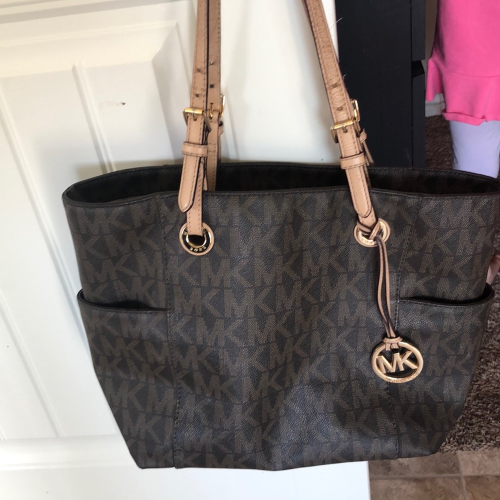 TRADED Michael Kors Signature Tote